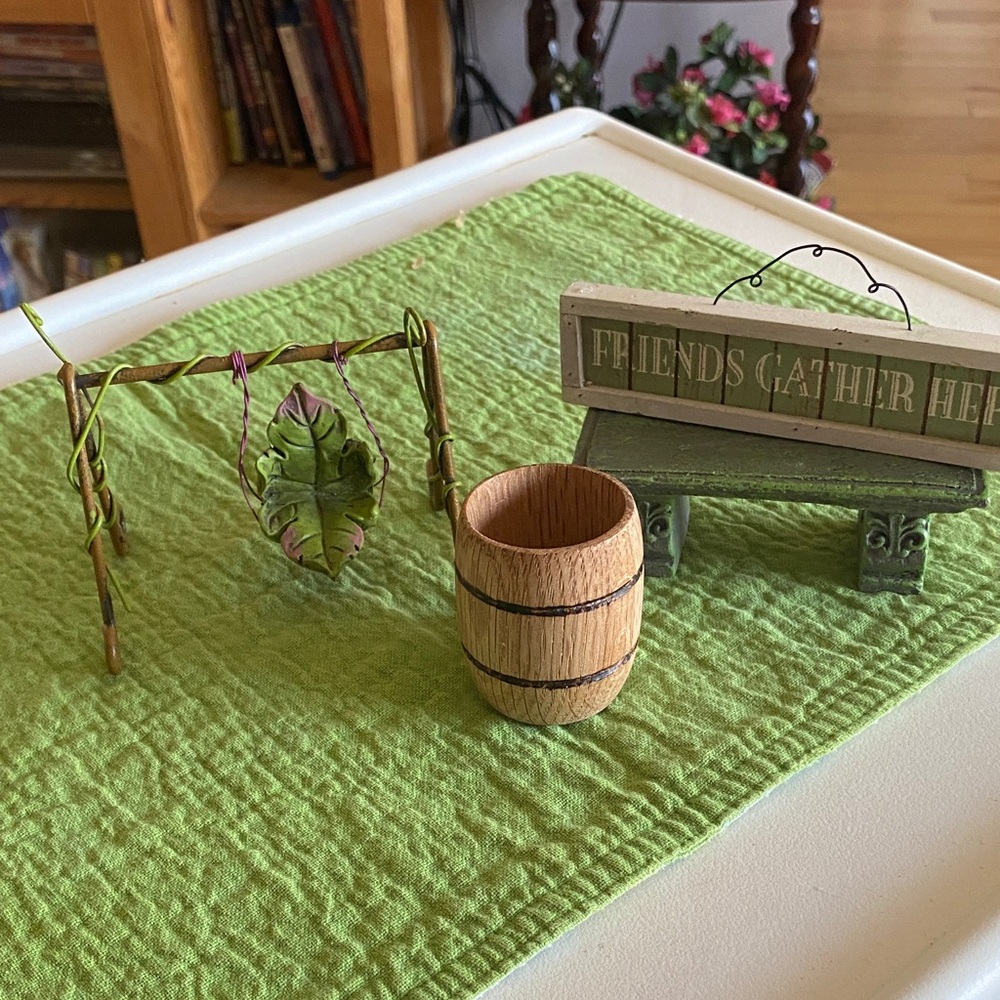 Miniature Garden Decor Set with Barrel and Sign